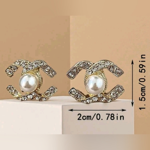 Chanel Style Earrings - Picture 4 of 5